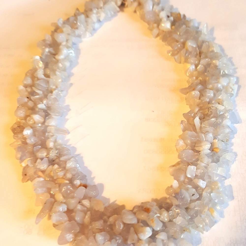 Blue Agate chip necklace 18 in